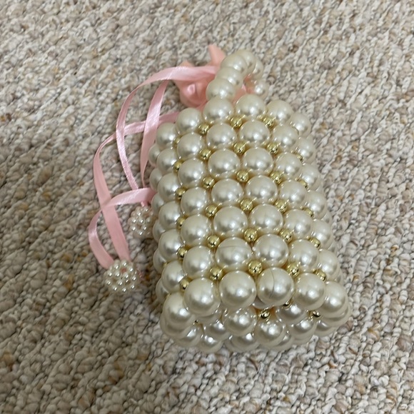 Brand New SHEIN 2 In 1 Faux Pearl Beaded Bucket Bag - Picture 2 of 6